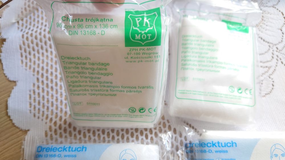 chusta trójkąta 4 sztuki