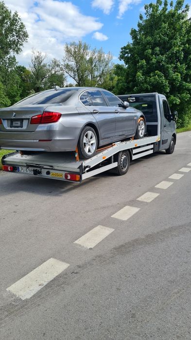 Pomoc drogowa autolaweta wynajem laweta holowanie przewóz towarów