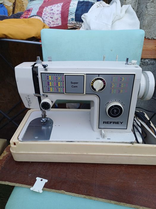 Maquina de costura