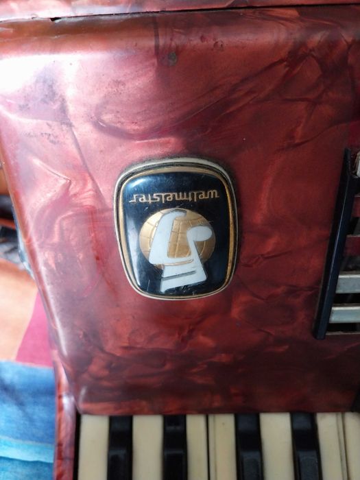 Acordeão Weltmeister Stella