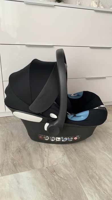 Автокрісло Cybex Aton M