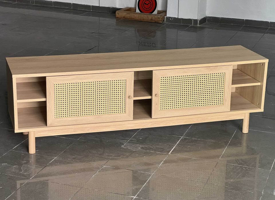 Mesa de sala para televisão