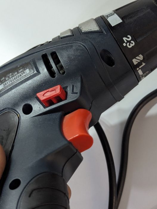 Шуруповерт мережевий Craft CED 900 під відновлення запчастини