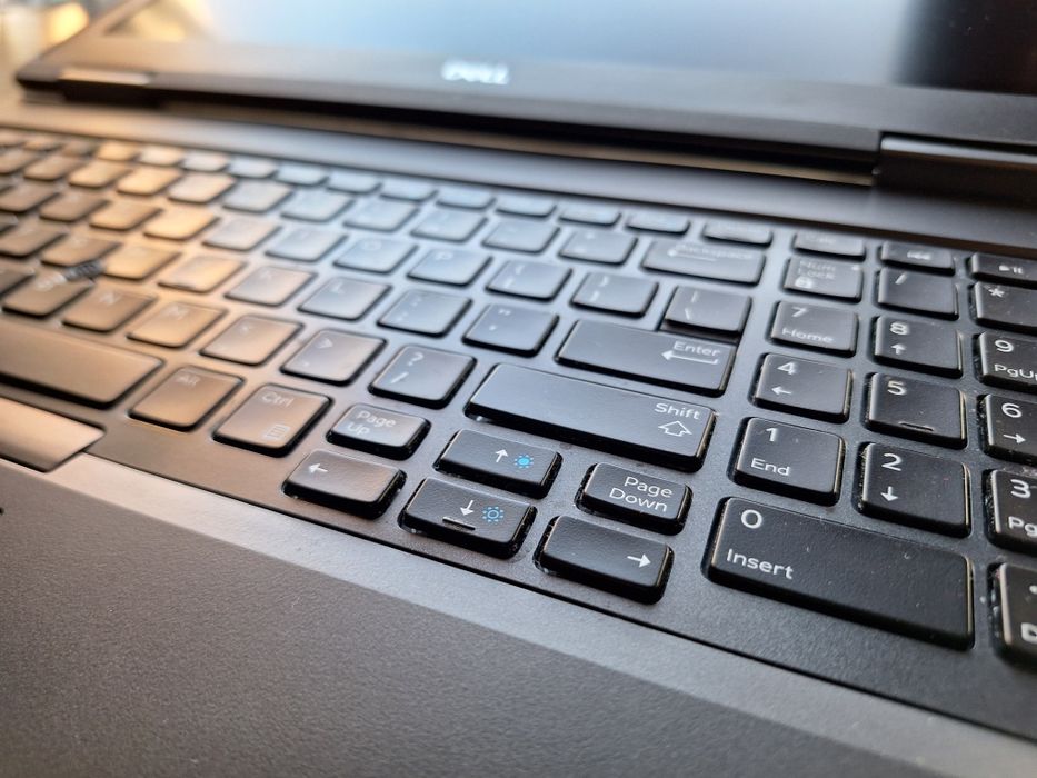 Dell Precision 7540 i7 15,6'' 32GB 1TB Win11Pro