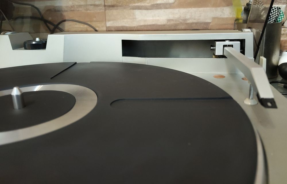 Gira discos Nordmende RP-991 DirectDrive  tangencial raríssimo