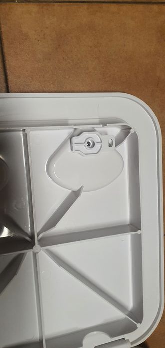 Tampa escotilha de acesso barco