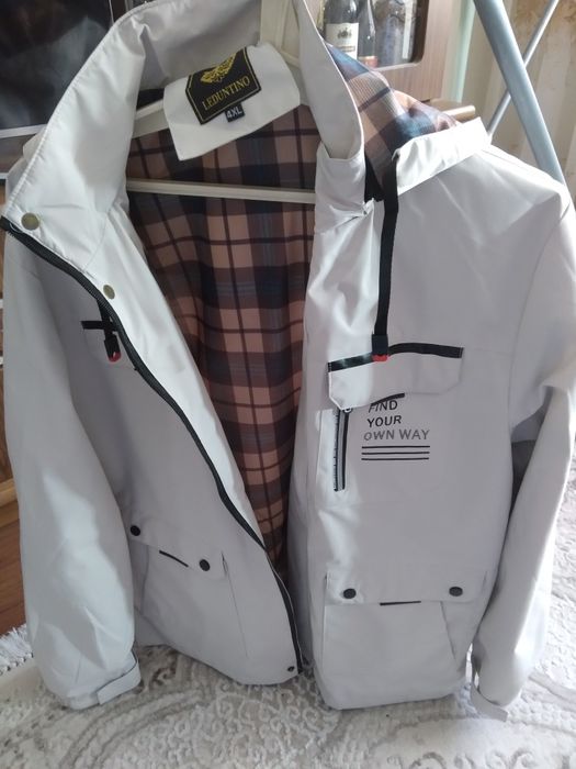 Чоловічий одяг , куртка модна , стільна