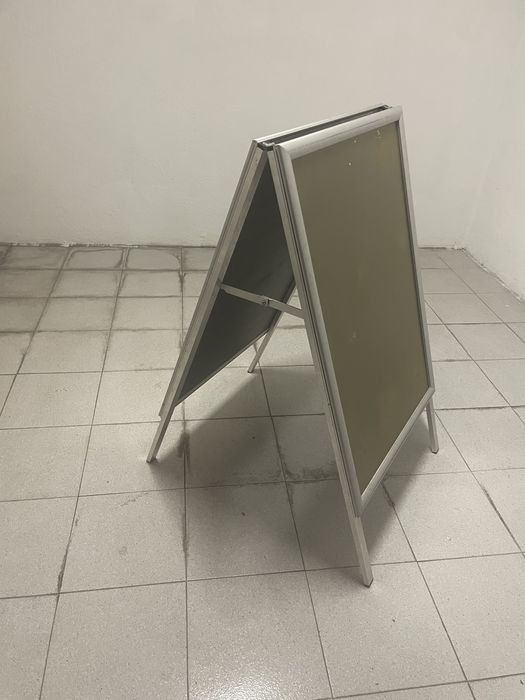 2 quadros em bom estado