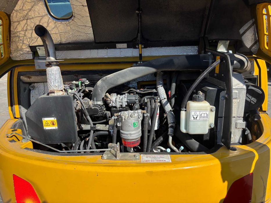 Minikoparka Komatsu PC80MR-5 z 2019r. ramię 3xłamane klima 8090kg