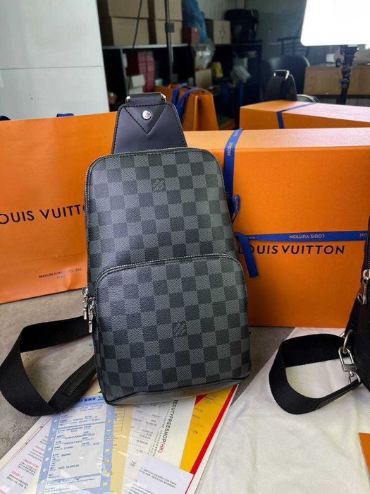 Слинг Louis Vuitton плечевая сумка LV бананка Луи Витон мужская сумка c801
