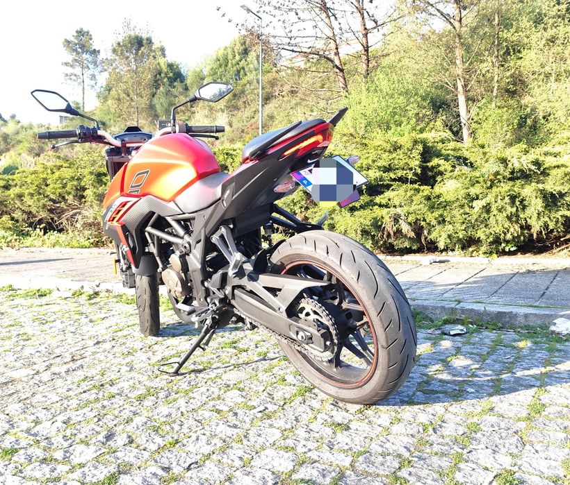 Moto semi nova Voge 300R