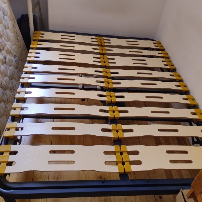 Cama Com um motor
