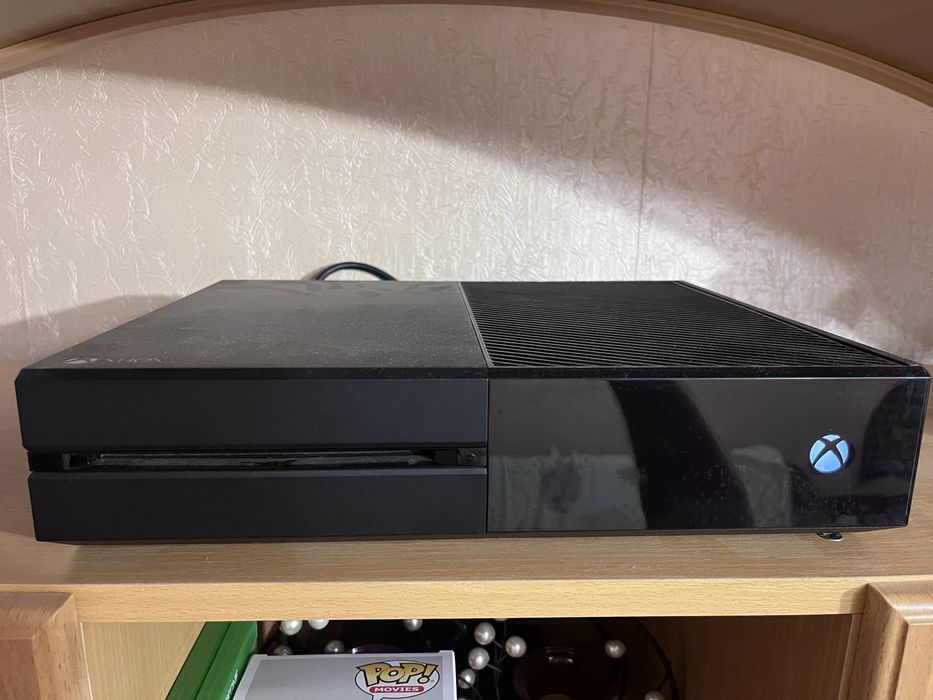 Приставка XBOX One 500gb с играми