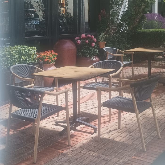 Cadeiras  e  Mesas  Exterior