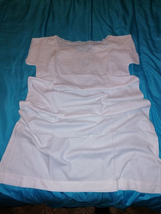 Roupas antigas, xales, xarpe...