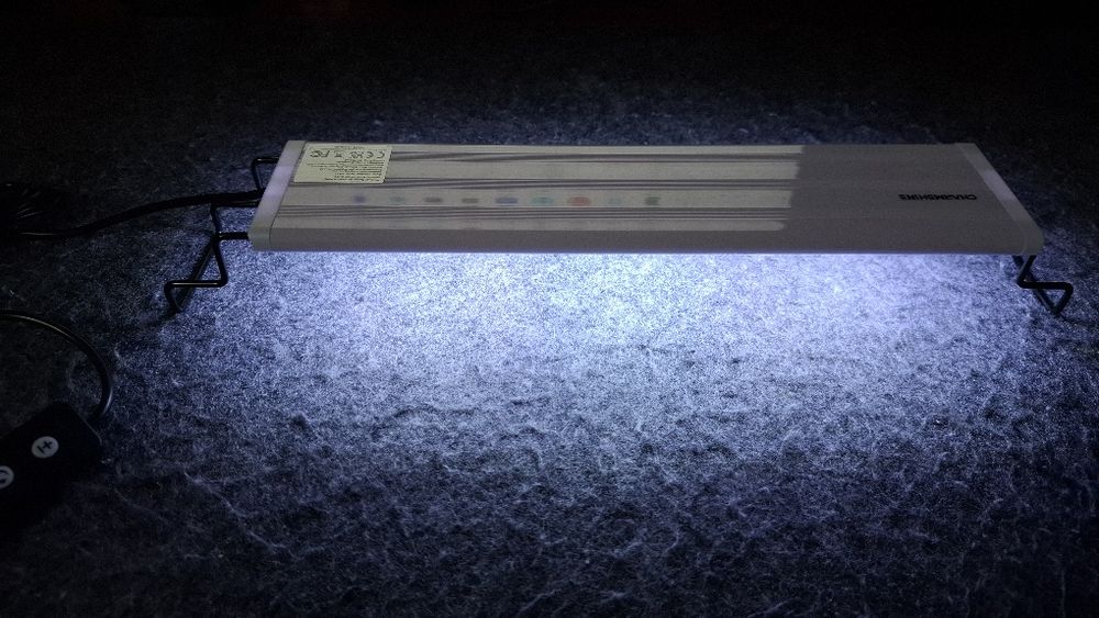 Calha iluminação / Luminária LED 6W RGB USB NOVA, para Aquário, 3 módulos de iluminação e temporizador