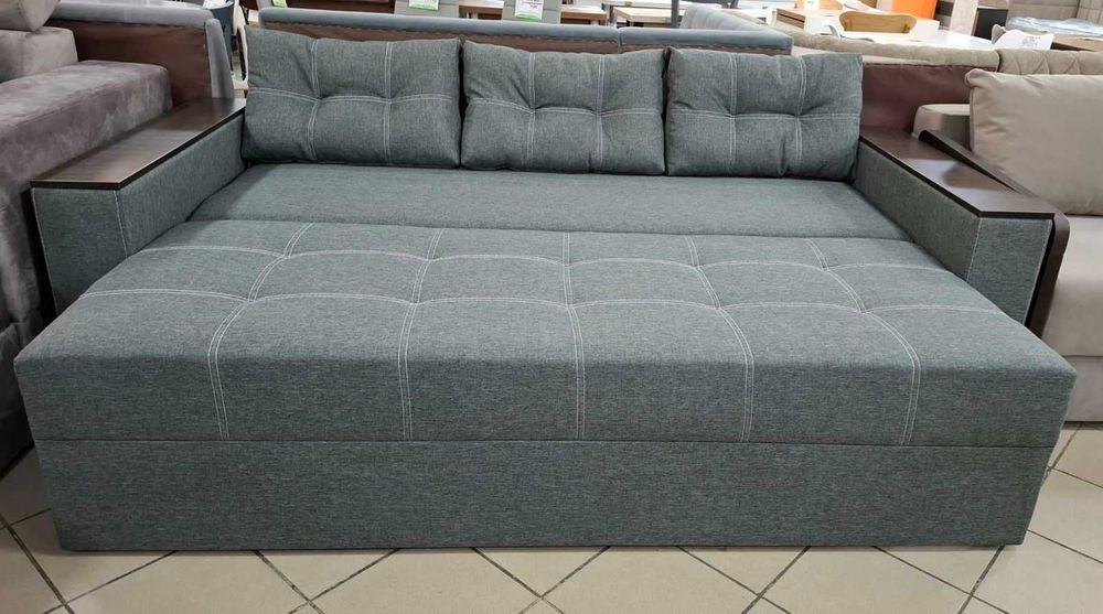 Диван Бостон люкс єврокнижка з нішами у підлокітниках.