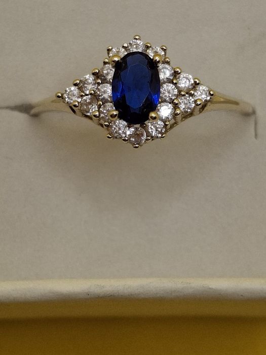 Złoty pierścionek próba 585