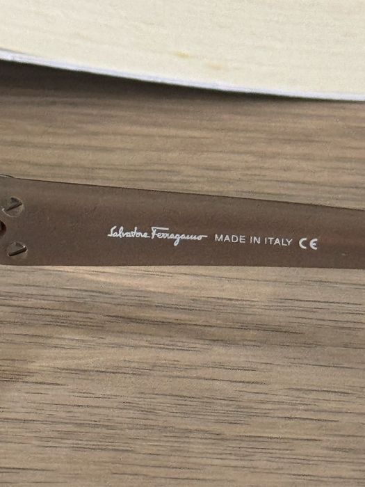 Oculos Salvatore Ferragamo