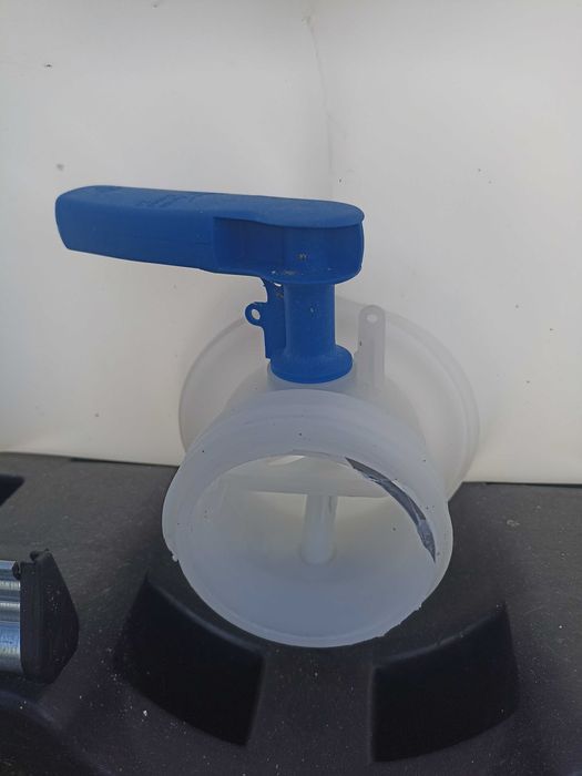 Depósito de 600 litros ,com palete de plástico