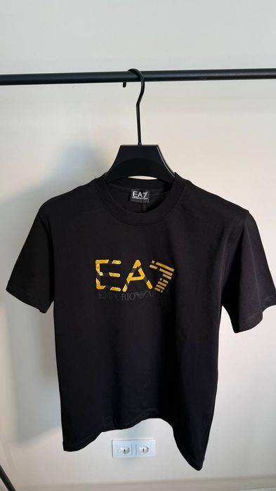 Крута  чоловіча мужская футболка Armani EA7 розмір S-XXL