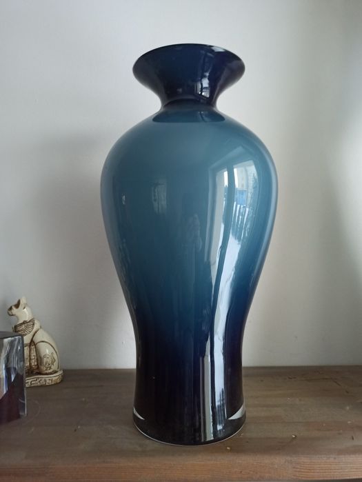 Wazon niebieski duży