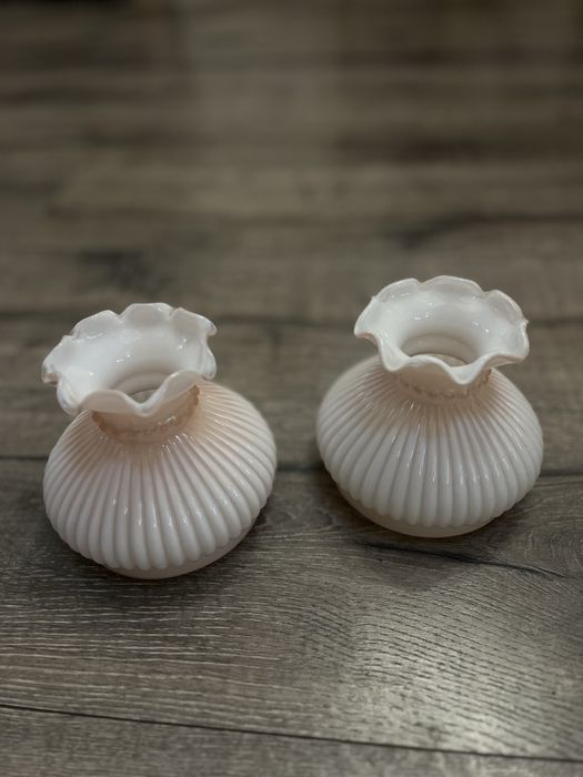 Para Vintage Kinkietów Mosiężnych w Stylu Rococo Revival – Elegancj