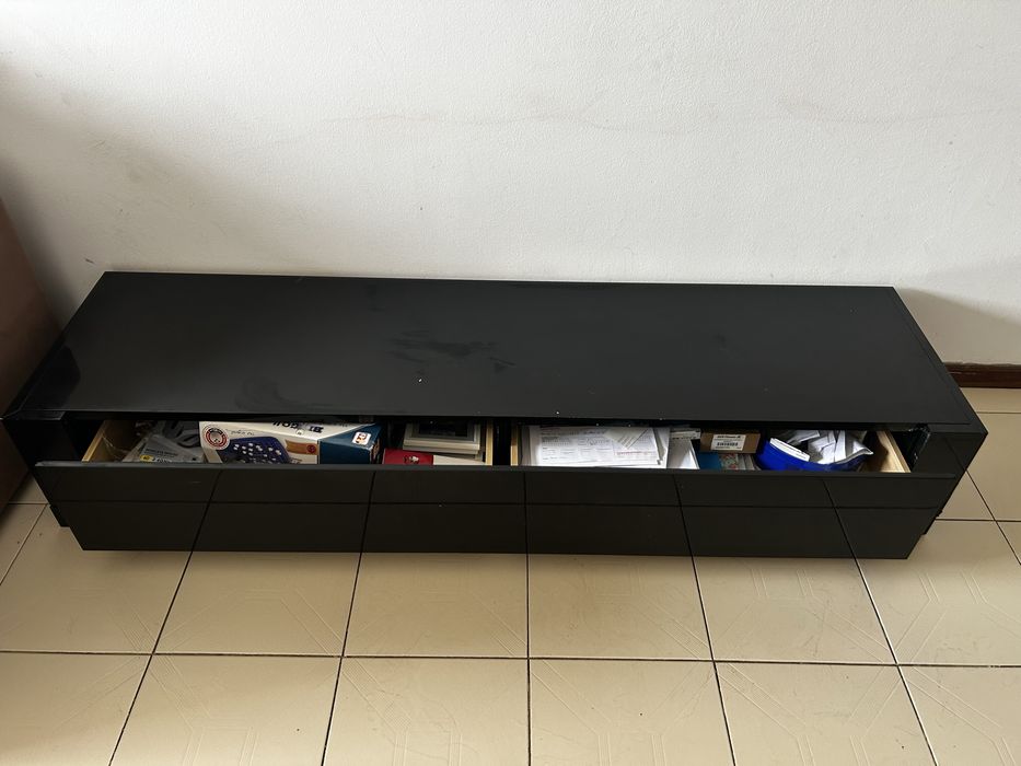 Movel de TV lacado preto