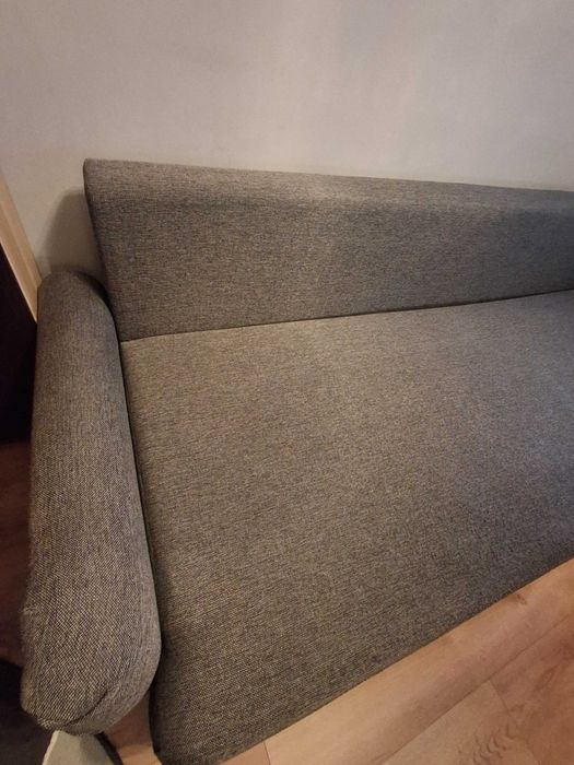 Trzyosobowa kanapa z funkcja spania