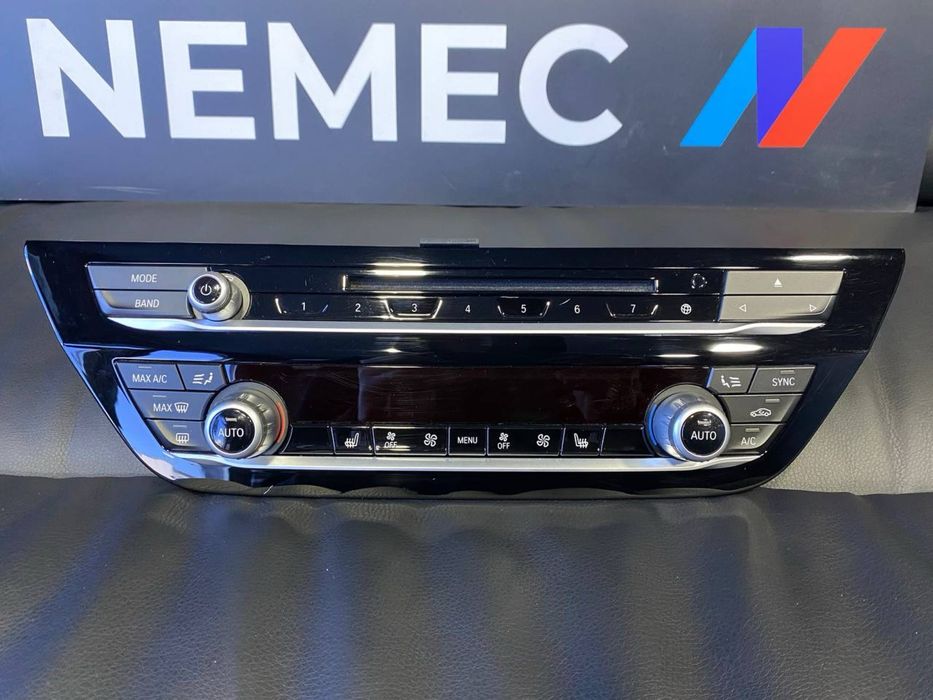 Панель управління кондиціонером магнітолою +підігрів BMW G30 G31 G32
