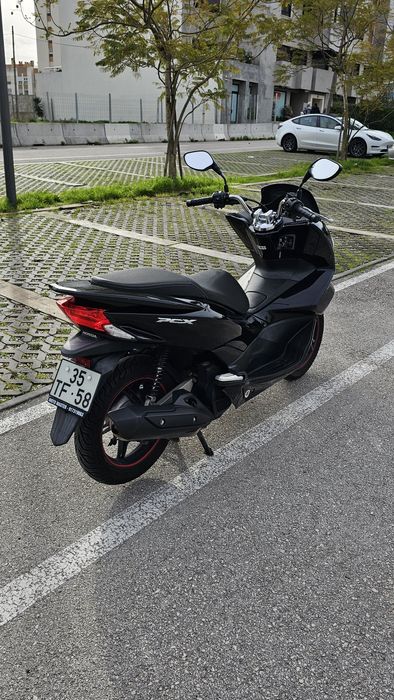 Pcx 125 em muito bom estado