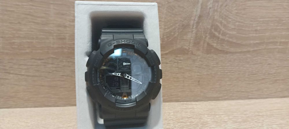 Zegarek Casio G-Shock GA-100 stan powystawowy! Okazja! Komplet gwarancja!