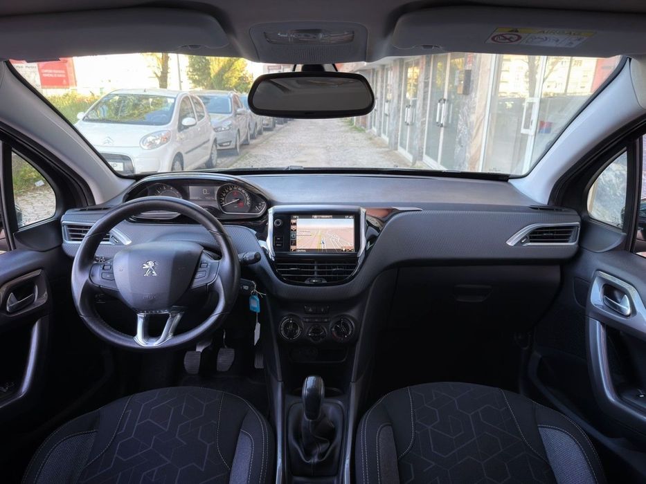Peugeot 2008 1.2 PureTech Style
