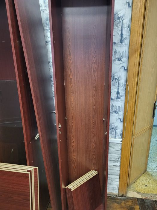 Мебель шкафы для дома офиса