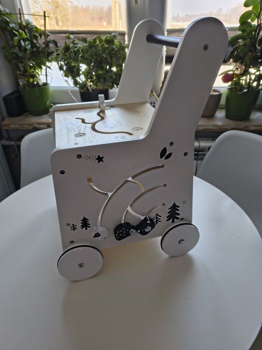 Pchacz drewniany kostka montessori Mamabrum