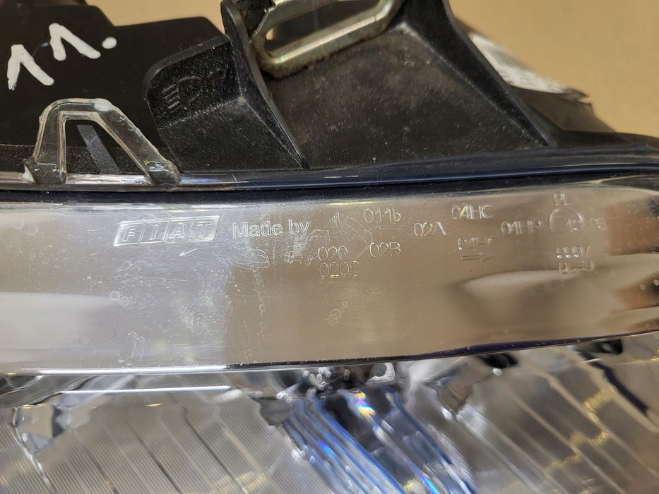 lampa prawy przód reflektor fiat stilo 01-08r. oe europa