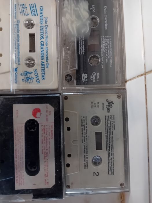 Conjunto de 24 Cassetes Diversas Sem Panfleto