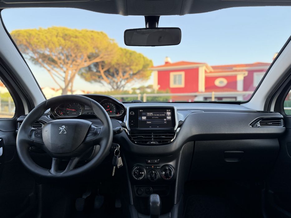 Peugeot 208 1.4 Hdi - 2015 - Garantia 18 meses