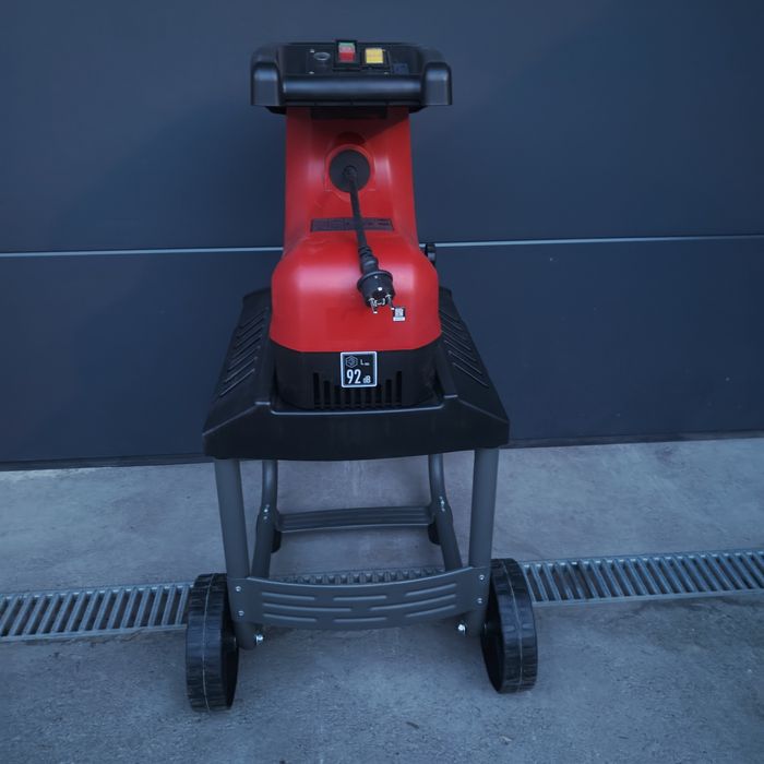 Rozdrabniacz do gałęzi Einhell GC-RB 60 CB  2800 W