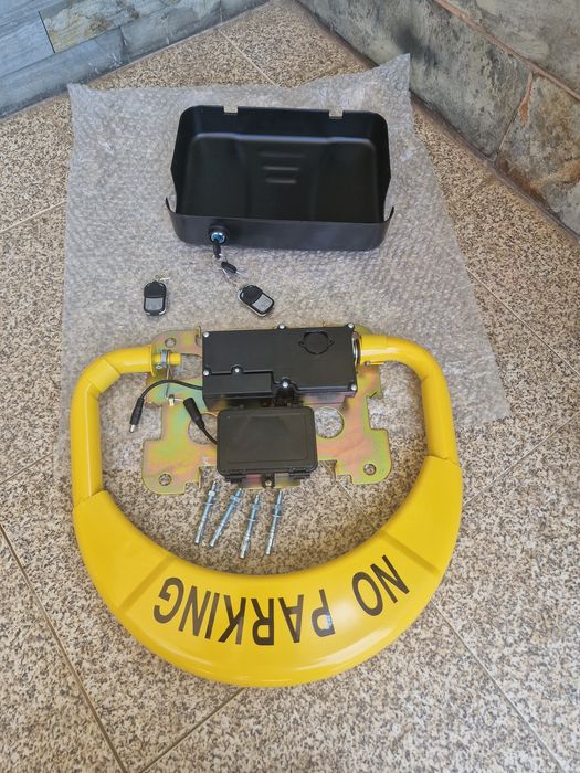 barreira de estacionamento automática com controlo remoto, modelo ZK-208A .