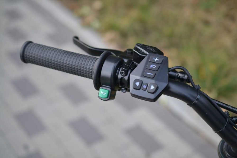 Електромотоцикл FORTE EM22-6 (72V 2900W)