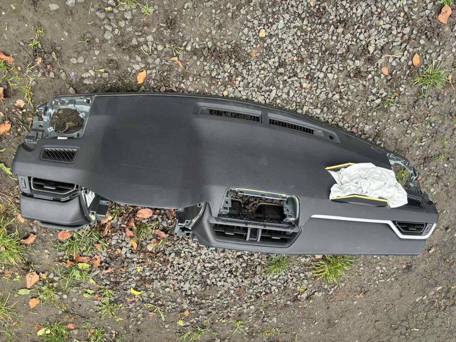 Торпеда Тойота Рав 4