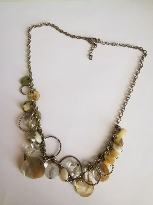 Naszyjnik z muszelkami