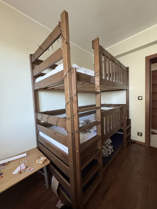 Łóżko piętrowe w super stanie