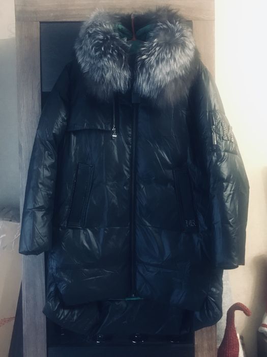 Продам зимову курточку