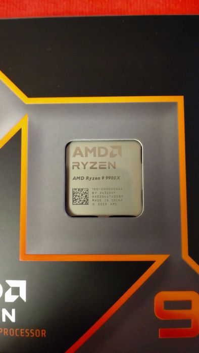 Procesor AMD Ryzen 9 9900X 4.4 GHz 64 MB BOX