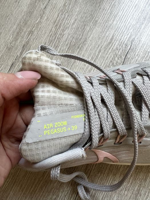 Жіночі кросівки Nike