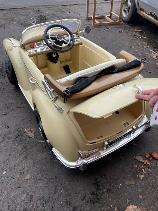 Електромобіль Ramiz Mercedes Benz 300S RETRO