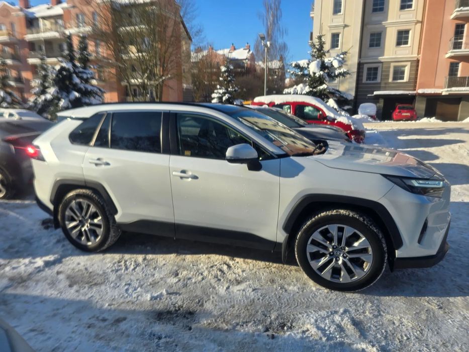 Toyota RAV4 Sprzedam Toyotę RAV 4 EXECUTIVE AVD-i. Stan idealny.