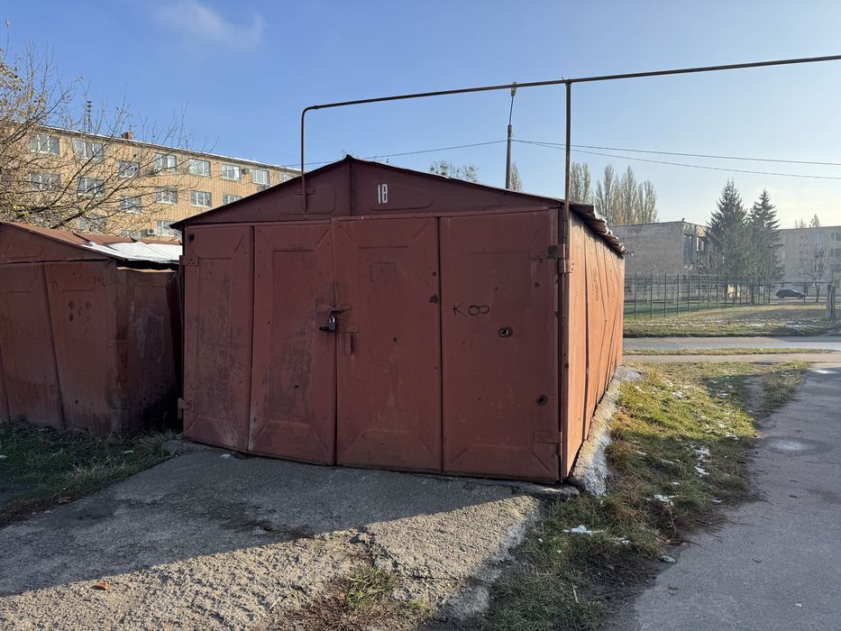Продам гараж на Баленко зі світлом